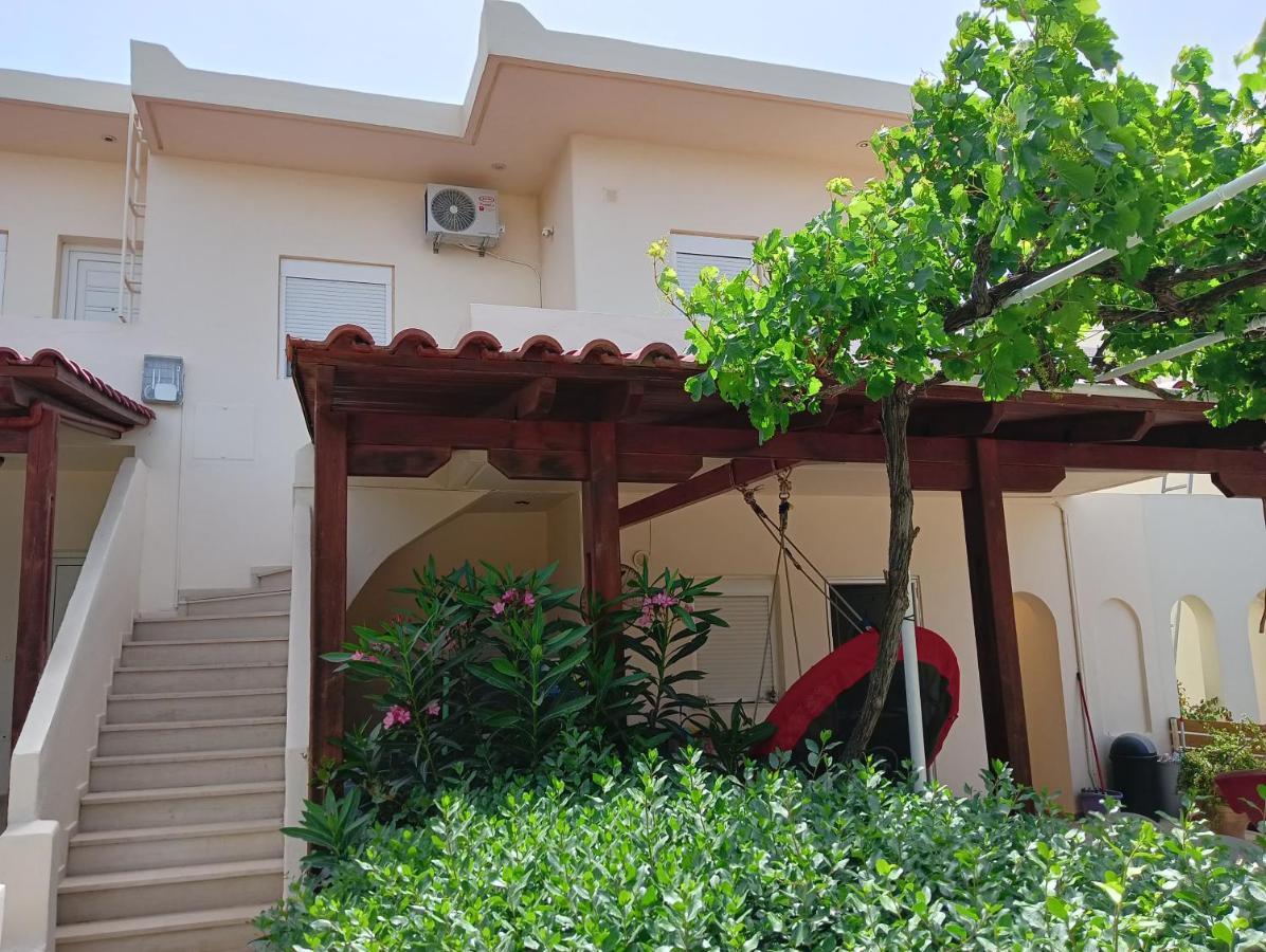 Lazaros & Pagona Houses 2 Ierápetra Buitenkant foto
